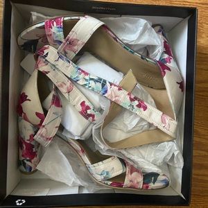 Naturalizer Rinna pink multi wrap around the ankle heels